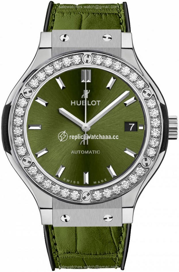 565.nx.8970.lr.1204 Hublot Classic Fusion Automatic 38mm Midsize Watch 565.nx.8970.lr.1204 Hublot Classic Fusion Automatic 38mm Midsize Watch