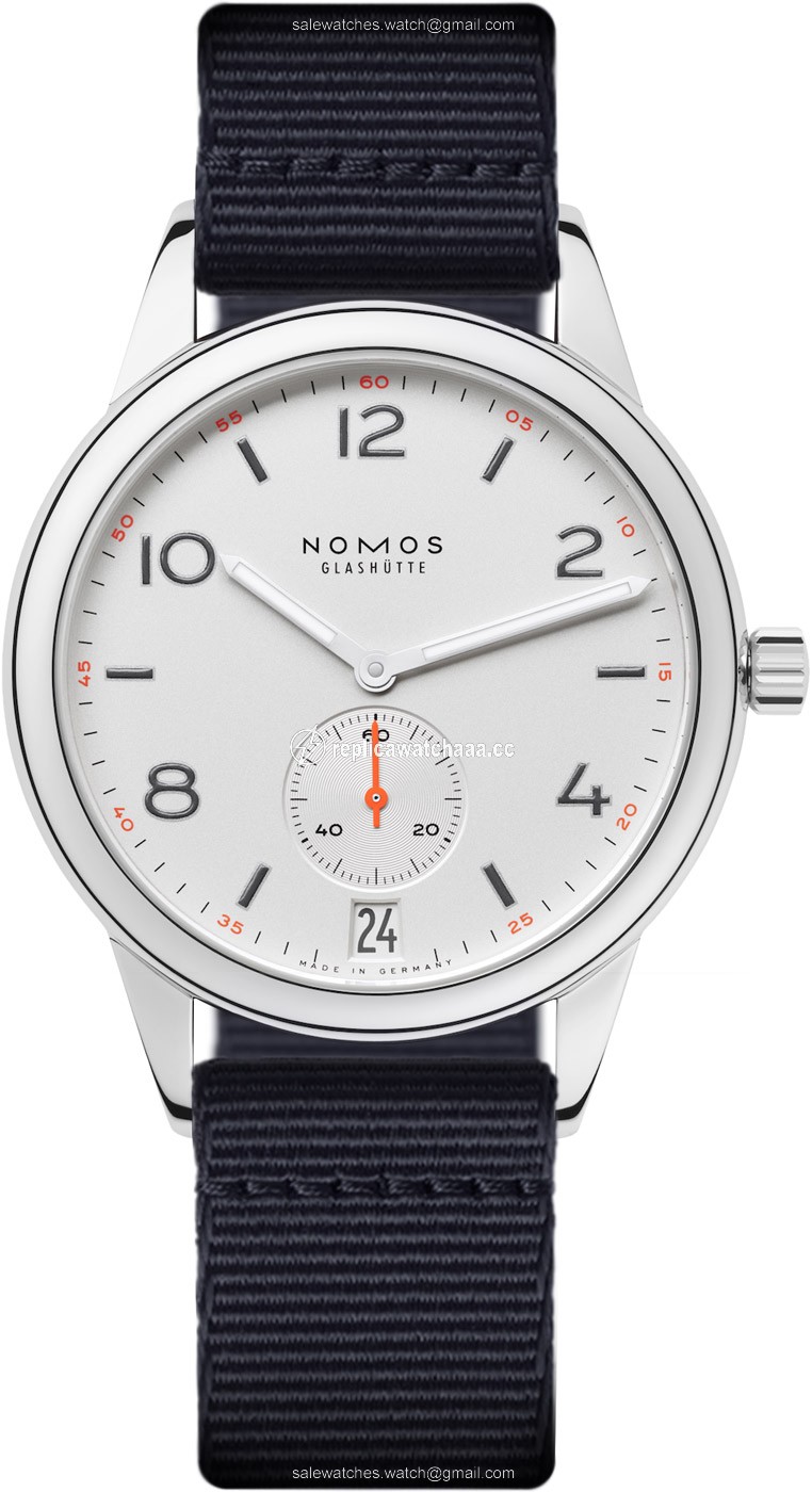 775 Nomos Glashutte Club Automat Datum 41.5mm Mens Watch 775 Nomos Glashutte Club Automat Datum 41.5mm Mens Watch
