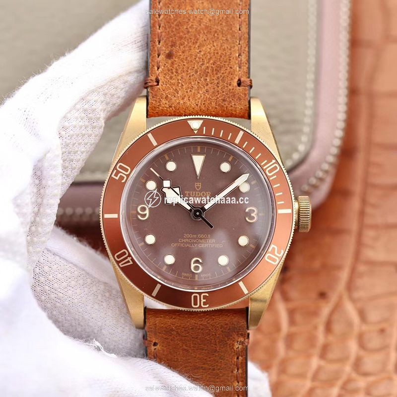 Tudor Heritage Black Bay Bronze 79250B XF Factory Brown Dial Tudor Heritage Black Bay Bronze 79250B XF Factory Brown Dial