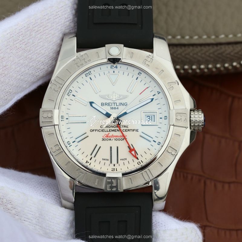 Breitling Avenger II GMT A3239011/G778/153S GF Factory White Dial Breitling Avenger II GMT A3239011/G778/153S GF Factory White Dial