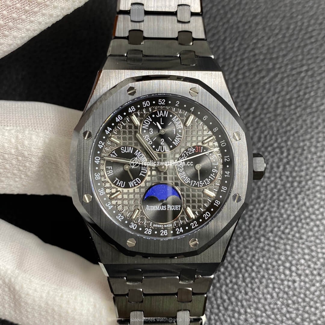 Audemars Piguet Royal Oak 26579CE.OO.1225CE.01 APS Factory Black Dial Audemars Piguet Royal Oak 26579CE.OO.1225CE.01 APS Factory Black Dial