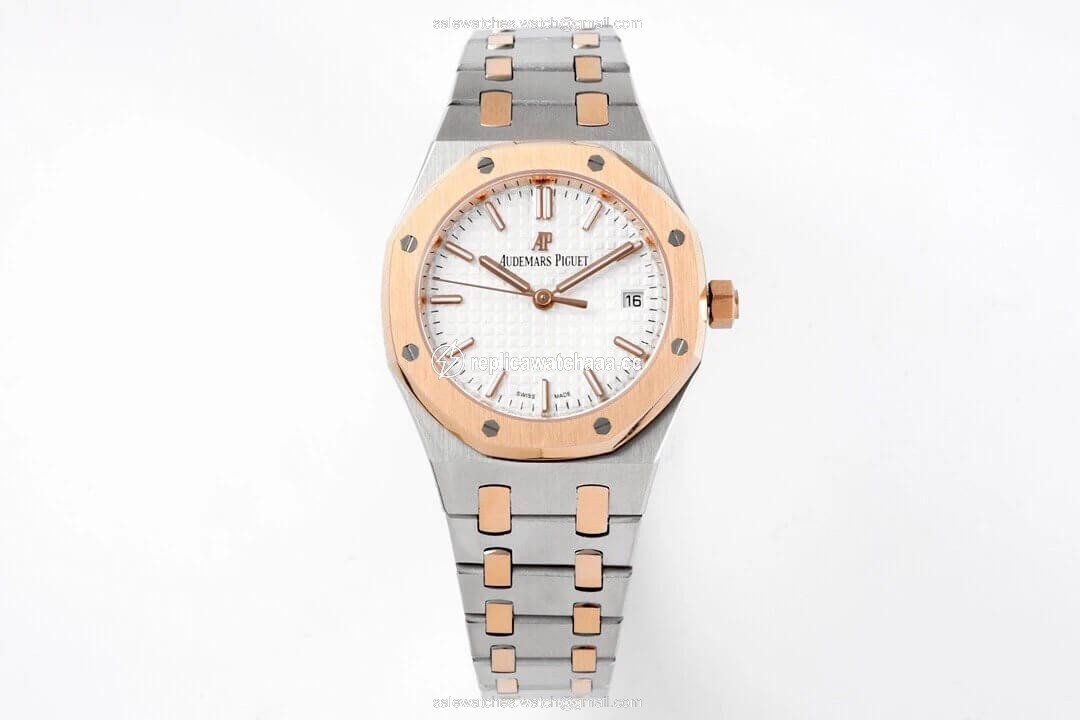 Audemars Piguet Royal Oak 77350SR.OO.1261SR.01 8F Factory Silver Dial Audemars Piguet Royal Oak 77350SR.OO.1261SR.01 8F Factory Silver Dial