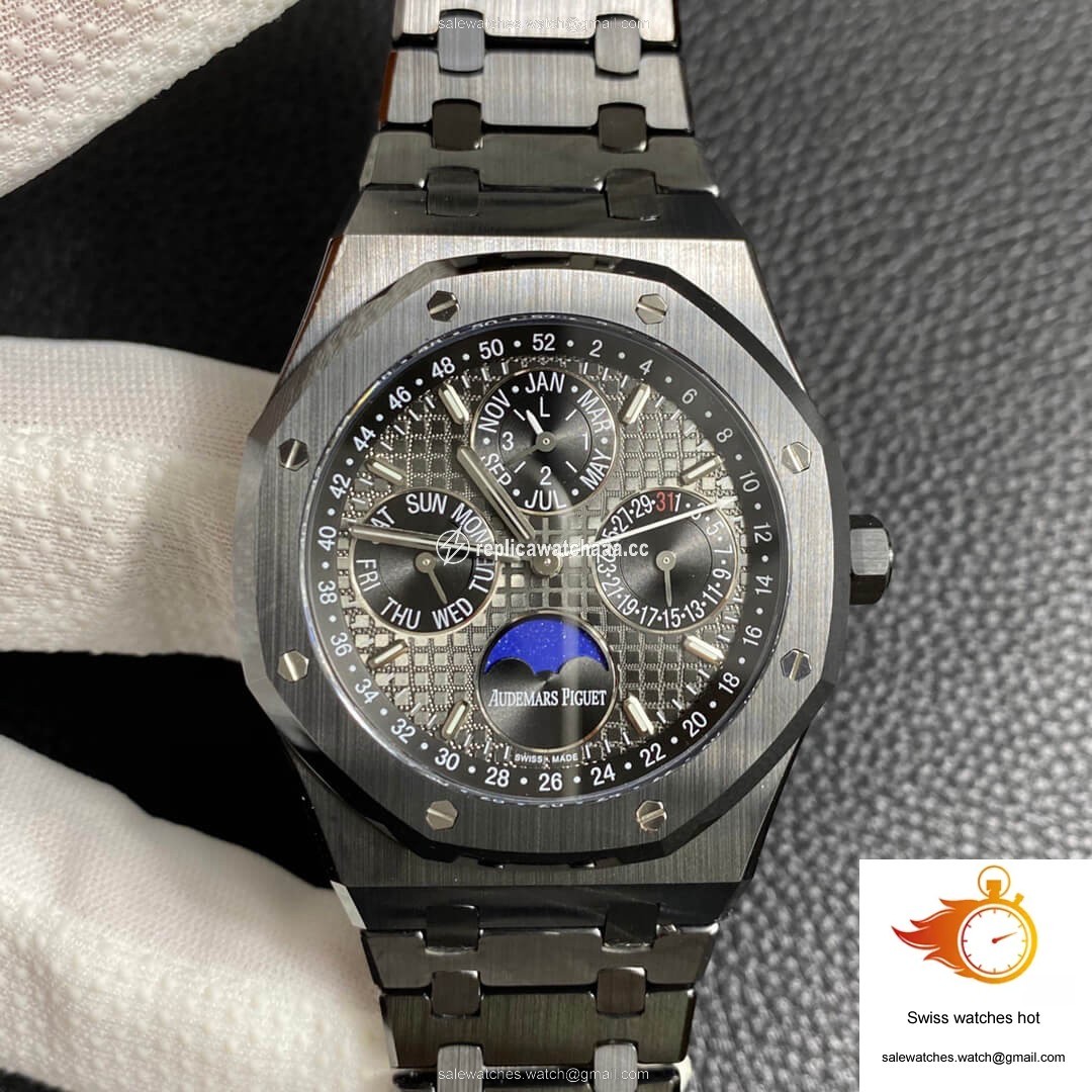 Audemars Piguet Royal Oak 26579CE.OO.1225CE.01 APS Factory Black Dial 1 Audemars Piguet Royal Oak 26579CE.OO.1225CE.01 APS Factory Black Dial 1