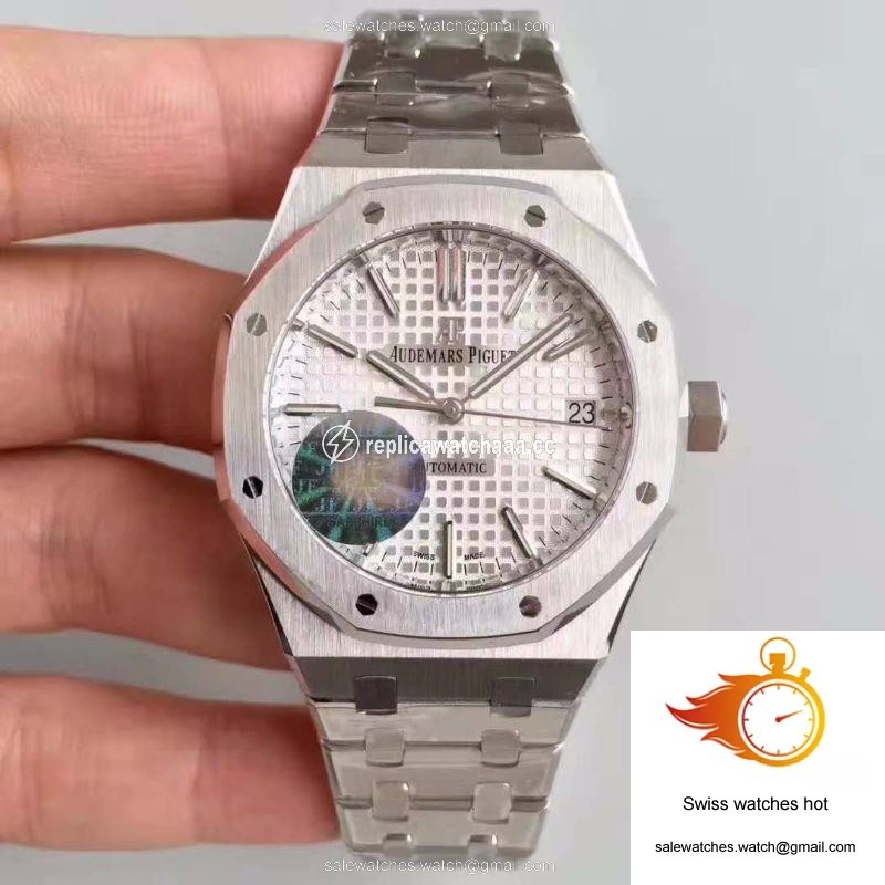 Audemars Piguet Royal Oak 15400 Silver Dial JF Factory V5 1 Audemars Piguet Royal Oak 15400 Silver Dial JF Factory V5 1