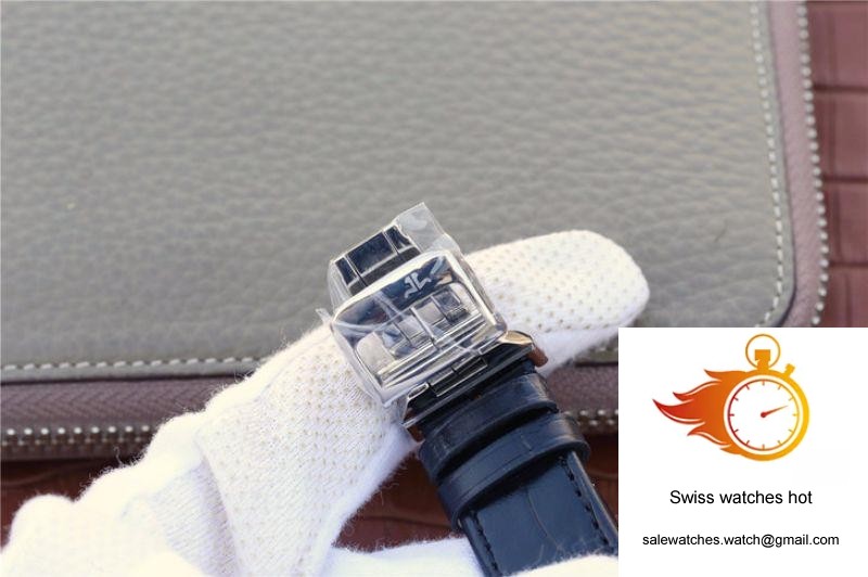 Jaeger-LeCoultre Grande Reverso Q3738420 Silver Dial 10 Jaeger-LeCoultre Grande Reverso Q3738420 Silver Dial 10