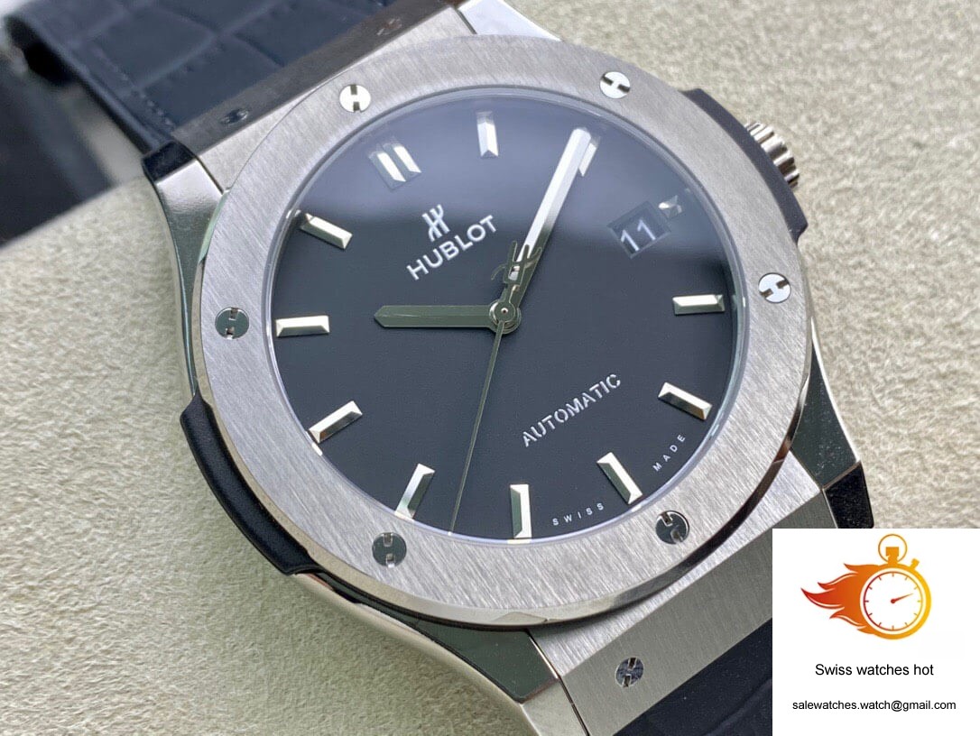 Hublot Classic Fusion 511.NX.1171.LR 42MM WWF Factory Black Strap 2 Hublot Classic Fusion 511.NX.1171.LR 42MM WWF Factory Black Strap 2