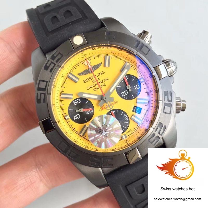 Breitling Chronomat 44 Blacksteel MB0111C3/I531/262S/M20DSA.2 GF Factory Yellow Dial 2 Breitling Chronomat 44 Blacksteel MB0111C3/I531/262S/M20DSA.2 GF Factory Yellow Dial 2