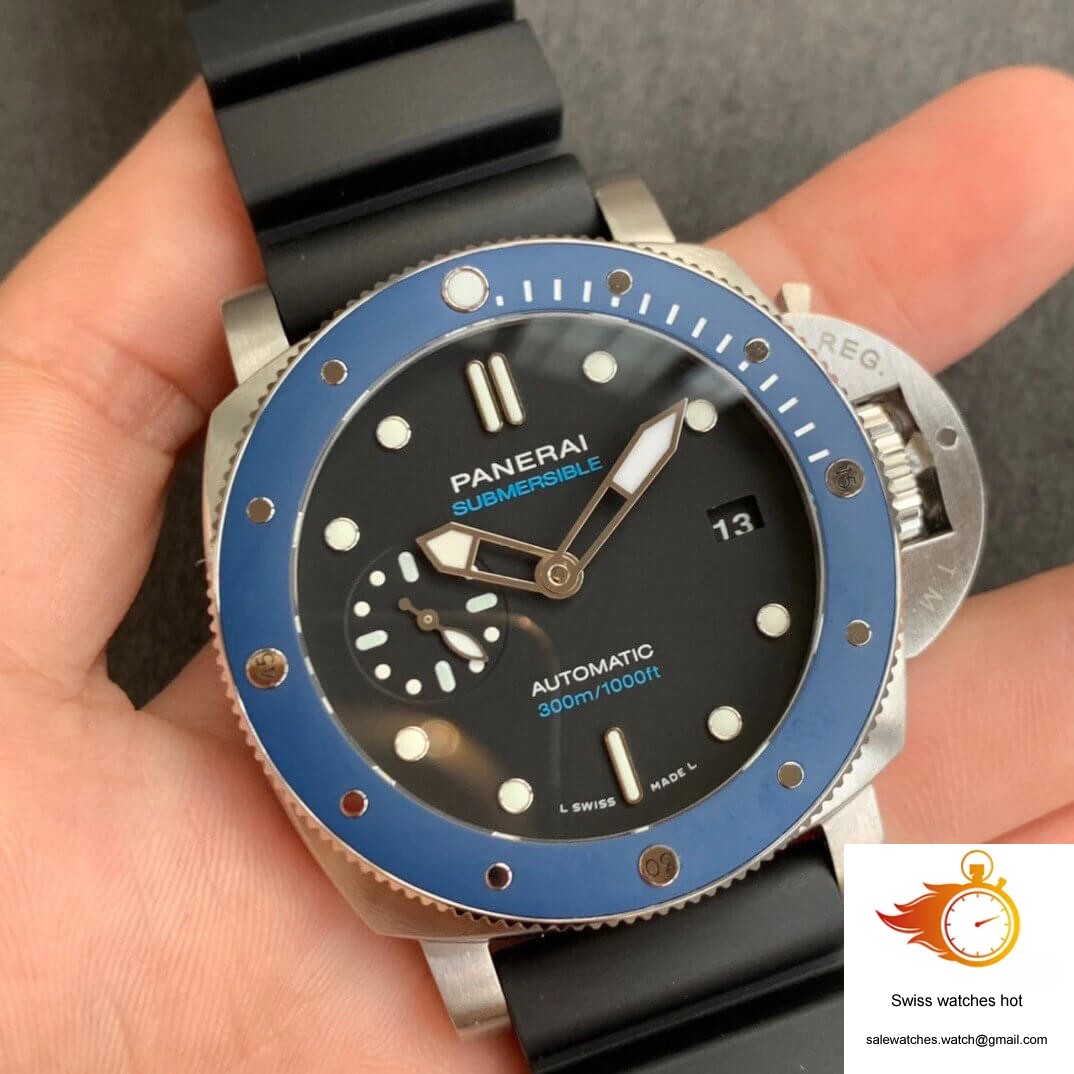 Panerai Submersible PAM01209 VS Factory Blue Bezel 2 Panerai Submersible PAM01209 VS Factory Blue Bezel 2