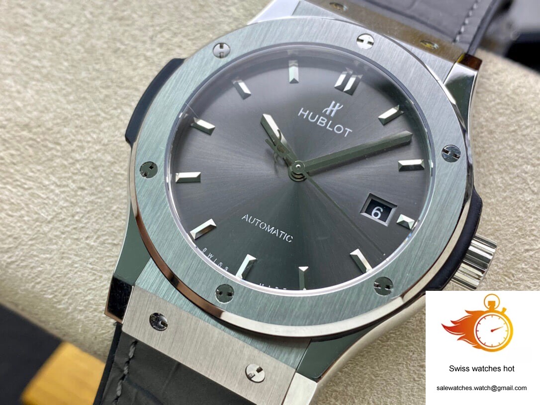 Hublot Classic Fusion 542.NX.7071.LR 42MM WWF Factory Grey Dial 3 Hublot Classic Fusion 542.NX.7071.LR 42MM WWF Factory Grey Dial 3