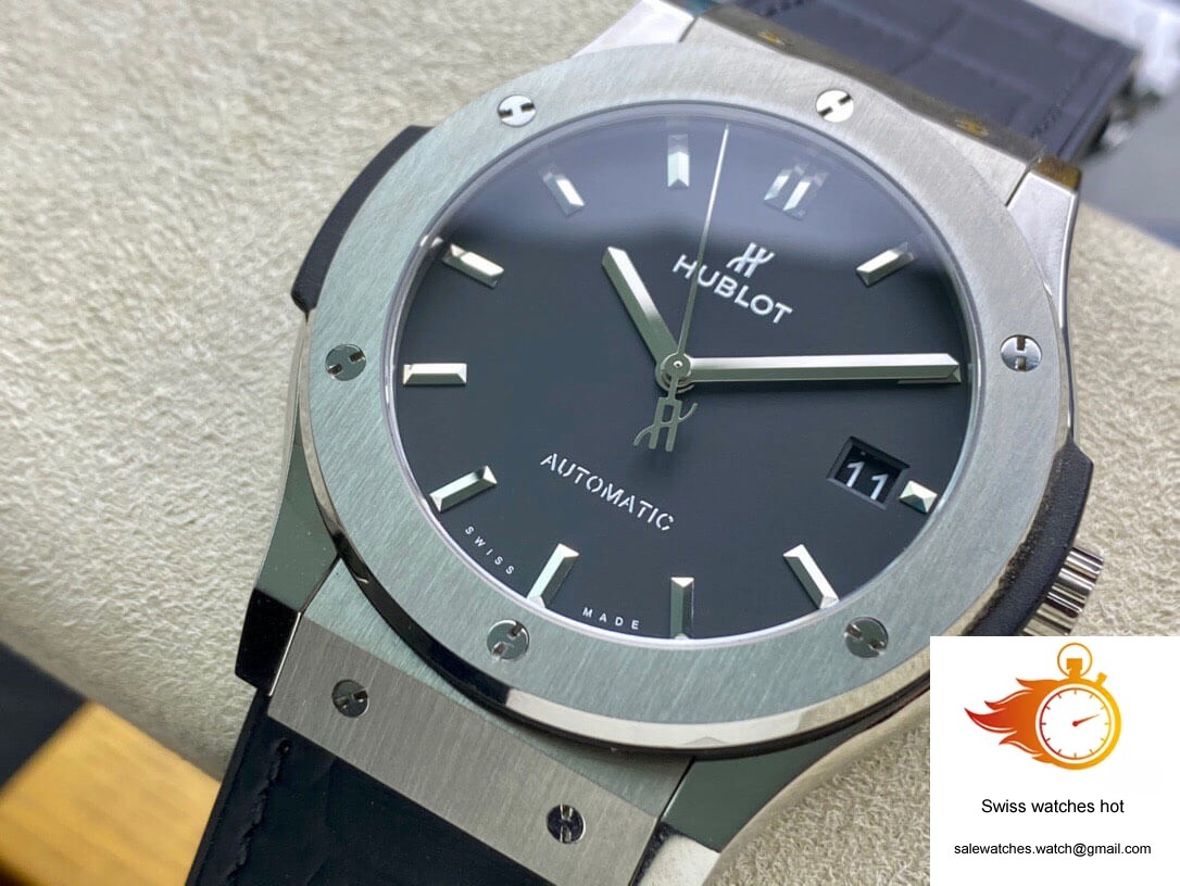 Hublot Classic Fusion 511.NX.1171.LR 42MM WWF Factory Black Strap 3 Hublot Classic Fusion 511.NX.1171.LR 42MM WWF Factory Black Strap 3