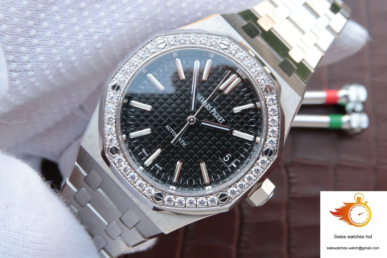 Audemars Piguet Royal Oak 15400/15450 Couple Watch JF Factory Black Dial 3 Audemars Piguet Royal Oak 15400/15450 Couple Watch JF Factory Black Dial 3