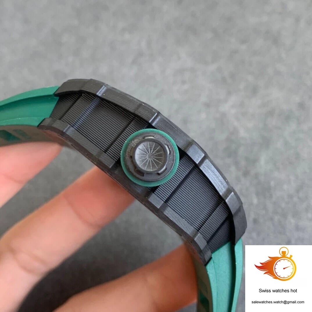 Richard Mille RM035-02 KV Factory V3 Carbon Fiber Green Strap 3 Richard Mille RM035-02 KV Factory V3 Carbon Fiber Green Strap 3