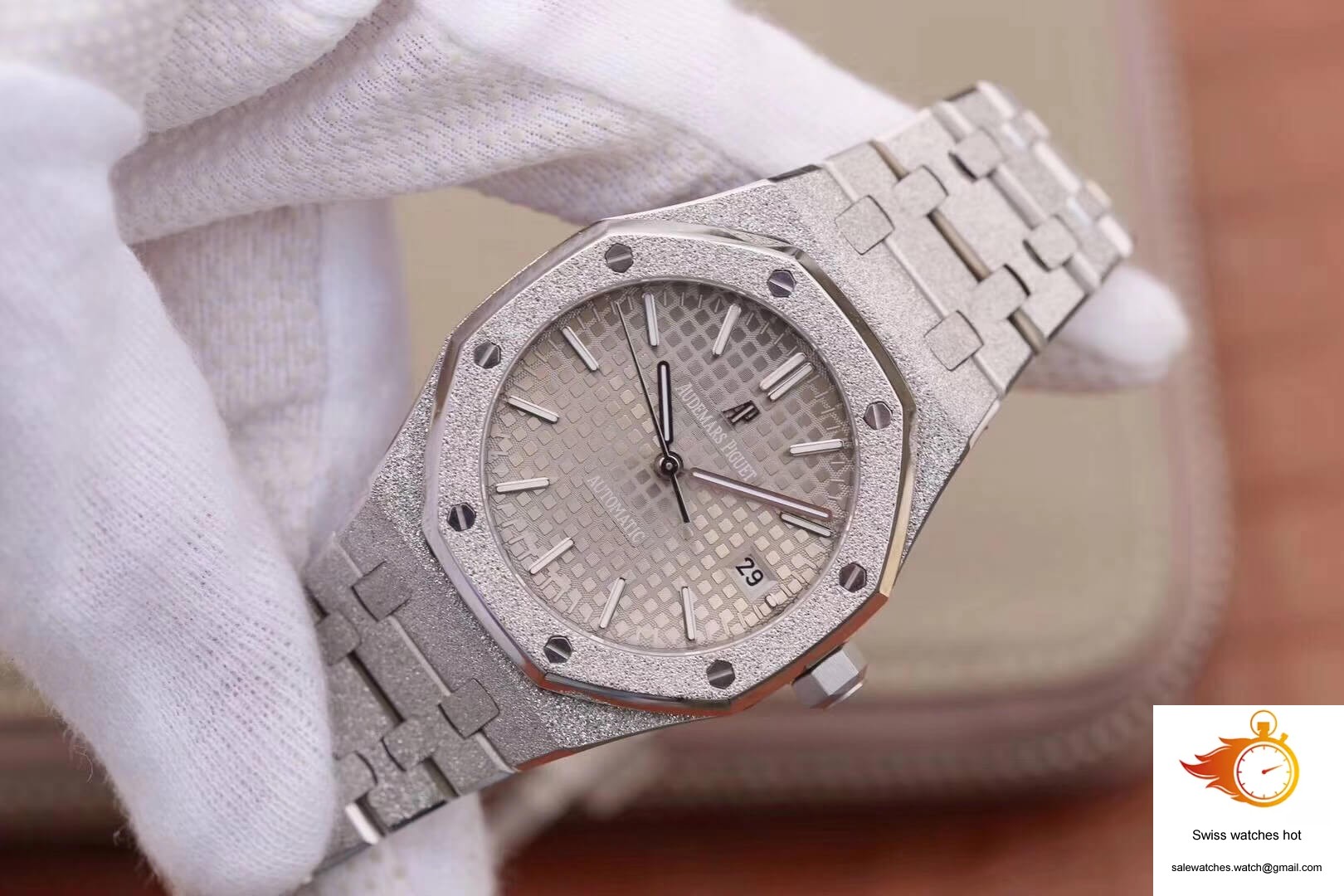 Audemars Piguet Royal Oak 15454BC.GG.1259BC.01 JH Factory Rhodium Dial 3 Audemars Piguet Royal Oak 15454BC.GG.1259BC.01 JH Factory Rhodium Dial 3
