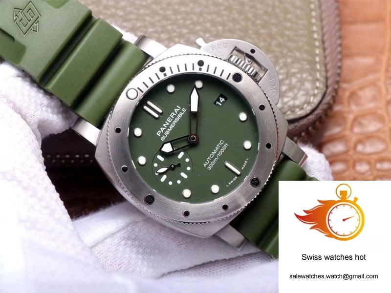 Panerai Submersible Verde Militare PAM1055 VS Factory Matte-Green Dial 3 Panerai Submersible Verde Militare PAM1055 VS Factory Matte-Green Dial 3