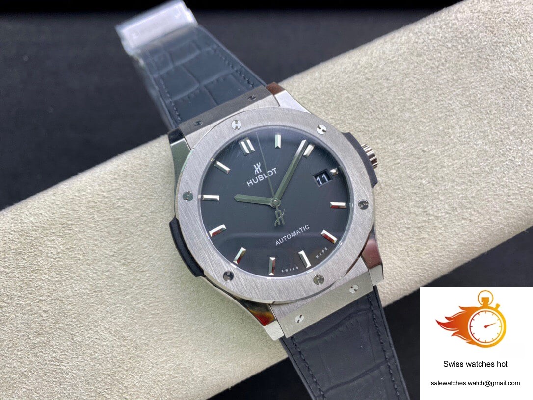 Hublot Classic Fusion 511.NX.1171.LR 42MM WWF Factory Black Strap 4 Hublot Classic Fusion 511.NX.1171.LR 42MM WWF Factory Black Strap 4