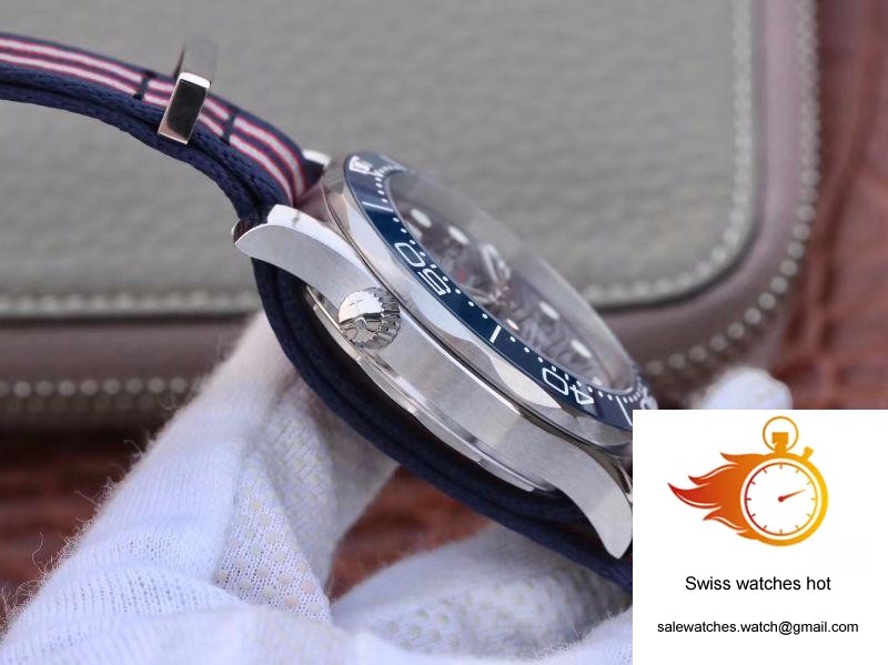 Omega Seamaster Diver 300m 210.30.42.20.03.001 Blue Wave Dial VS Factory 4 Omega Seamaster Diver 300m 210.30.42.20.03.001 Blue Wave Dial VS Factory 4