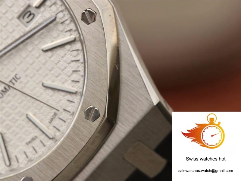 Audemars Piguet Royal Oak 15400 JF Factory White Dial 4 Audemars Piguet Royal Oak 15400 JF Factory White Dial 4
