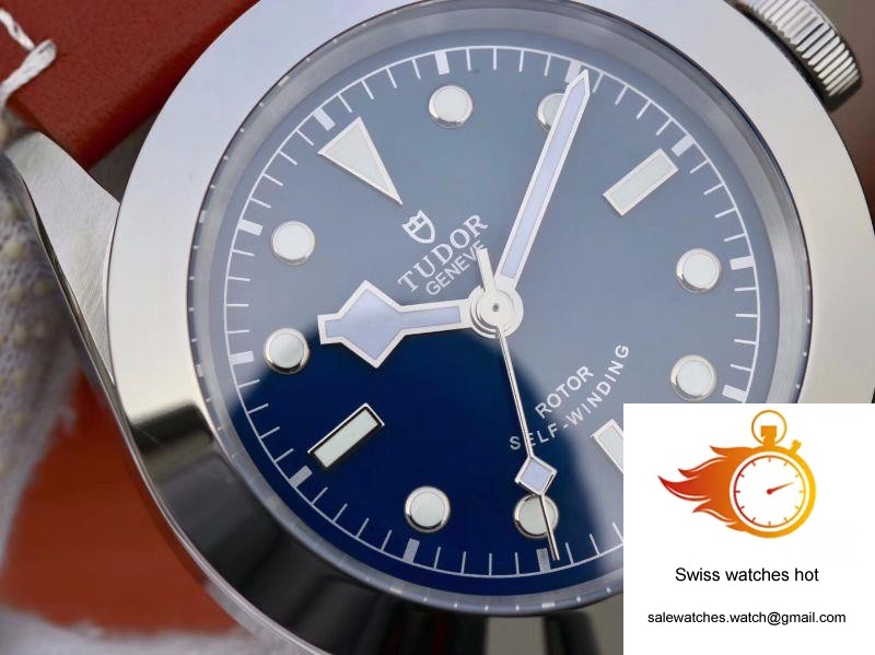 Tudor Heritage Black Bay 41MM M79540-0005 TW Factory Blue Dial 4 Tudor Heritage Black Bay 41MM M79540-0005 TW Factory Blue Dial 4