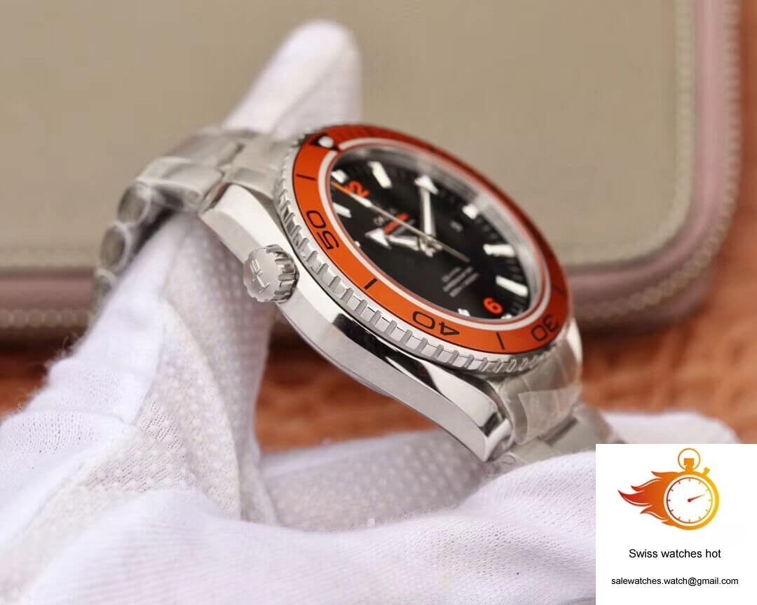 Omega Seamaster 232.30.46.21.01.002 VS Factory Orange Bezel 4 Omega Seamaster 232.30.46.21.01.002 VS Factory Orange Bezel 4