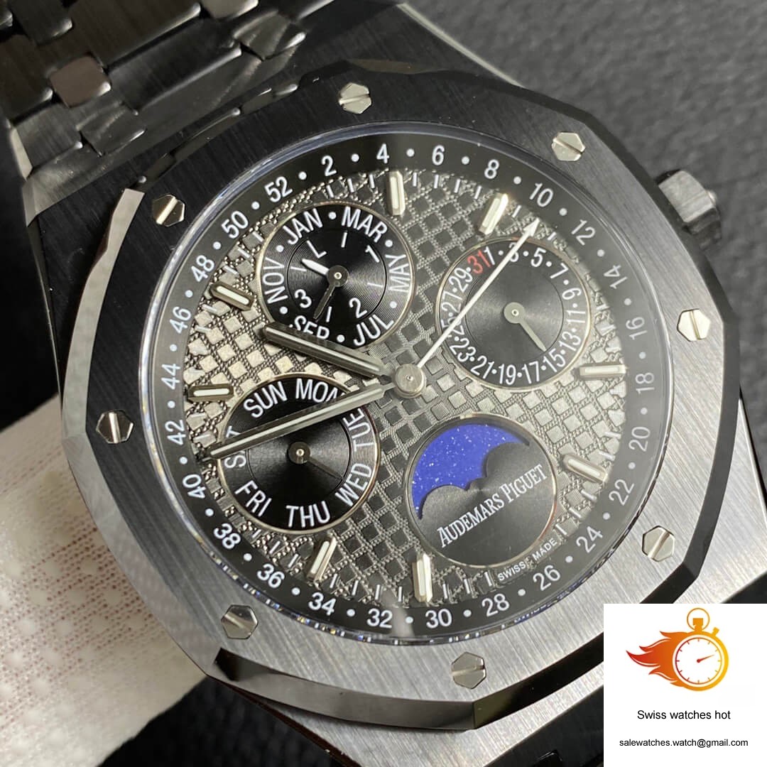 Audemars Piguet Royal Oak 26579CE.OO.1225CE.01 APS Factory Black Dial 4 Audemars Piguet Royal Oak 26579CE.OO.1225CE.01 APS Factory Black Dial 4