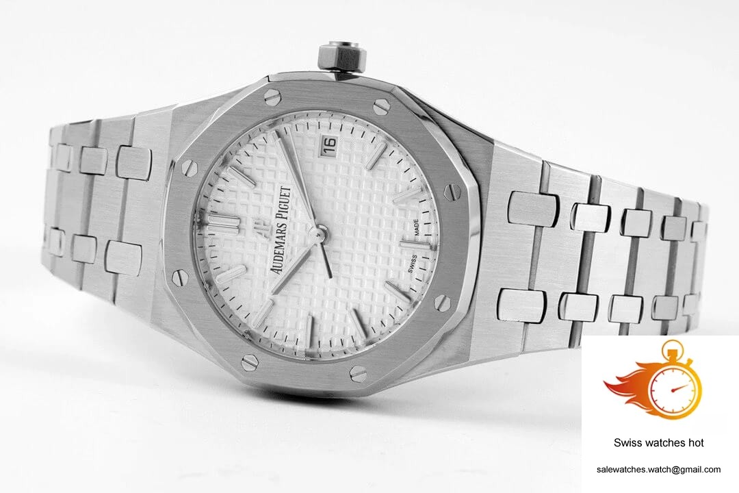 Audemars Piguet Royal Oak 77350ST.OO.1261ST.01 8F Factory Silver Dial 4 Audemars Piguet Royal Oak 77350ST.OO.1261ST.01 8F Factory Silver Dial 4