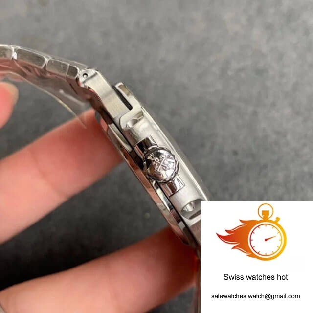 Patek Philippe Nautilus 5711 GR Factory Stainless Steel 4 Patek Philippe Nautilus 5711 GR Factory Stainless Steel 4