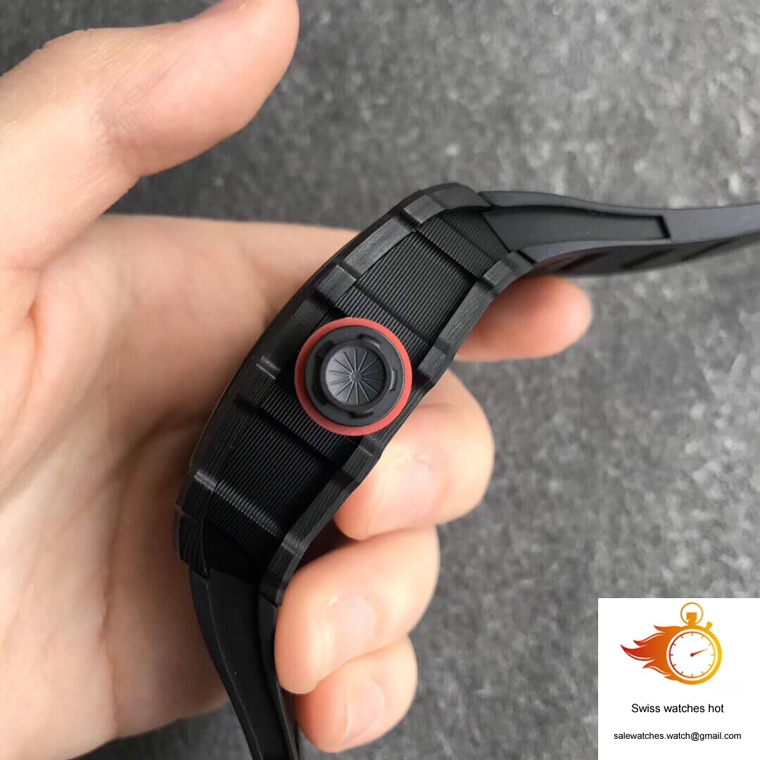 Richard Mille RM35-02 KV Factory V3 Carbon Fiber Black Strap 4 Richard Mille RM35-02 KV Factory V3 Carbon Fiber Black Strap 4