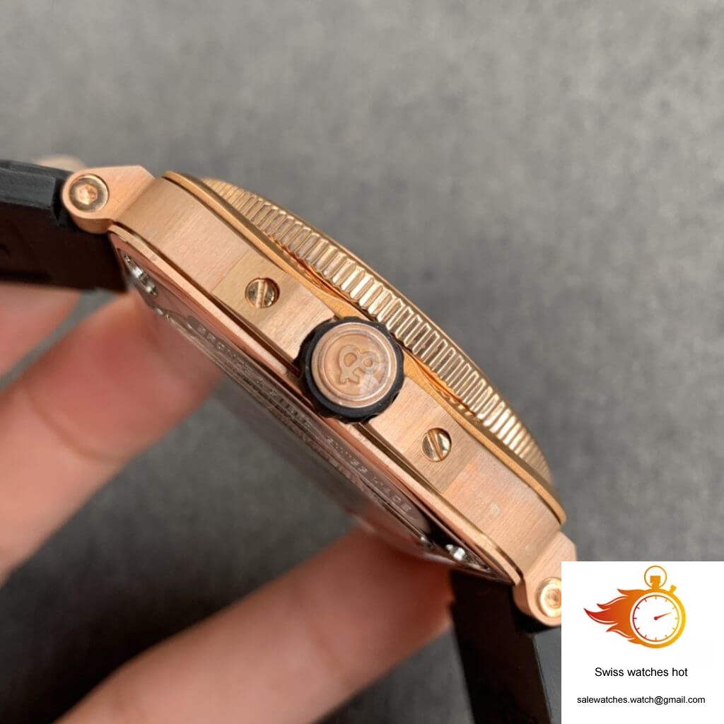 Bell & Ross BR03-92 Diver Black Dial Bronze 4 Bell & Ross BR03-92 Diver Black Dial Bronze 4