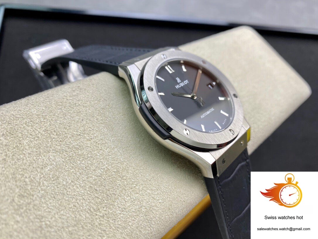 Hublot Classic Fusion 511.NX.1171.LR 42MM WWF Factory Black Strap 5 Hublot Classic Fusion 511.NX.1171.LR 42MM WWF Factory Black Strap 5