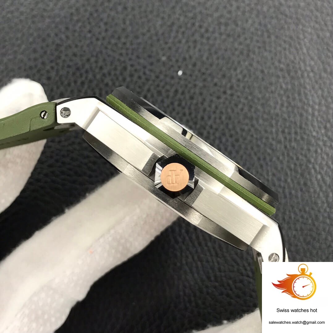 Audemars Piguet Royal Oak Offshore 15720ST.OO.A052CA.01 BF Factory Stainless Steel 5 Audemars Piguet Royal Oak Offshore 15720ST.OO.A052CA.01 BF Factory Stainless Steel 5