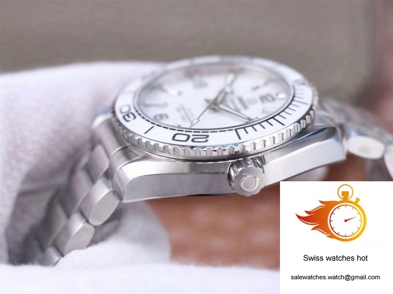 Omega Seamaster 215.30.40.20.04.001 Planet Ocean 600M VS Factory White Dial 5 Omega Seamaster 215.30.40.20.04.001 Planet Ocean 600M VS Factory White Dial 5