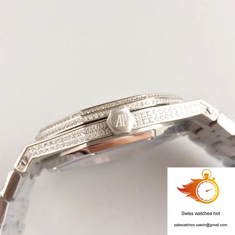 Audemars Piguet Royal Oak 15400.OR Full Diamond White Dial 5 Audemars Piguet Royal Oak 15400.OR Full Diamond White Dial 5
