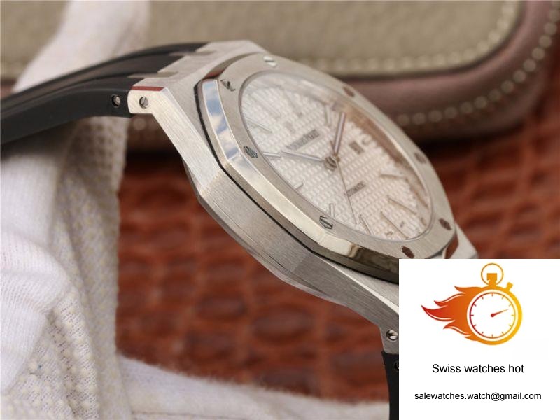 Audemars Piguet Royal Oak 15400 JF Factory White Dial 5 Audemars Piguet Royal Oak 15400 JF Factory White Dial 5