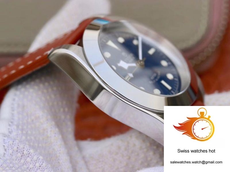 Tudor Heritage Black Bay 41MM M79540-0005 TW Factory Blue Dial 5 Tudor Heritage Black Bay 41MM M79540-0005 TW Factory Blue Dial 5