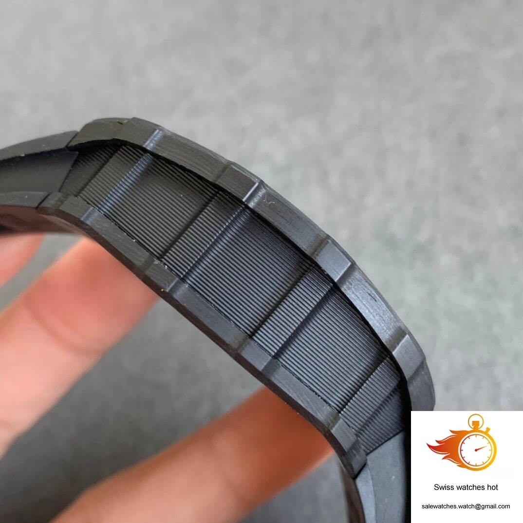 Richard Mille RM035-02 KV Factory Carbon Fiber Black Rubber Strap 5 Richard Mille RM035-02 KV Factory Carbon Fiber Black Rubber Strap 5