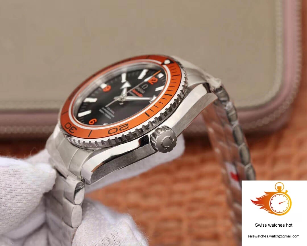 Omega Seamaster 232.30.46.21.01.002 VS Factory Orange Bezel 5 Omega Seamaster 232.30.46.21.01.002 VS Factory Orange Bezel 5