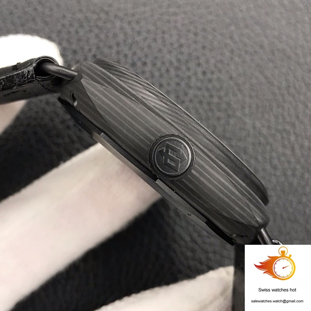 Panerai Radiomir PAM 00292 VS Factory Carbon Fiber Case 5 Panerai Radiomir PAM 00292 VS Factory Carbon Fiber Case 5