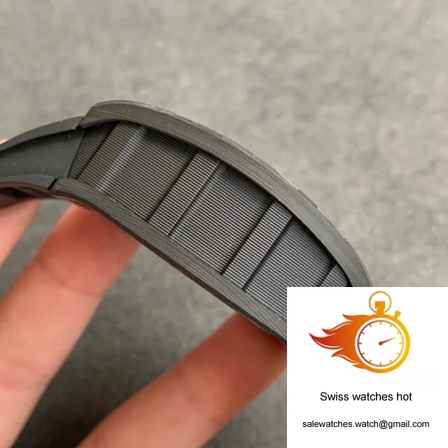 Richard Mille RM-011 KV Factory V2 Forged Carbon Black Case 5 Richard Mille RM-011 KV Factory V2 Forged Carbon Black Case 5