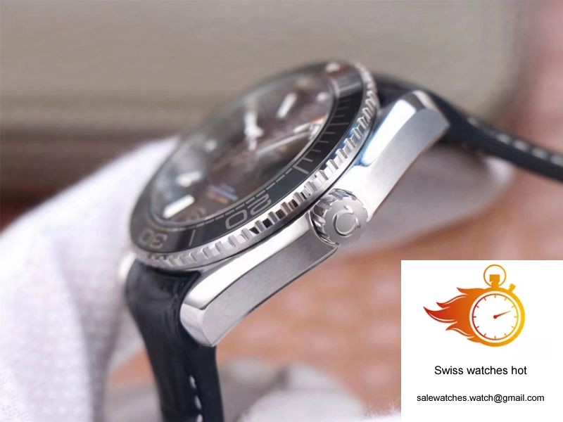 Omega Seamaster 215.33.40.20.01.001 Planet Ocean 600M VS Factory Black Dial 5 Omega Seamaster 215.33.40.20.01.001 Planet Ocean 600M VS Factory Black Dial 5