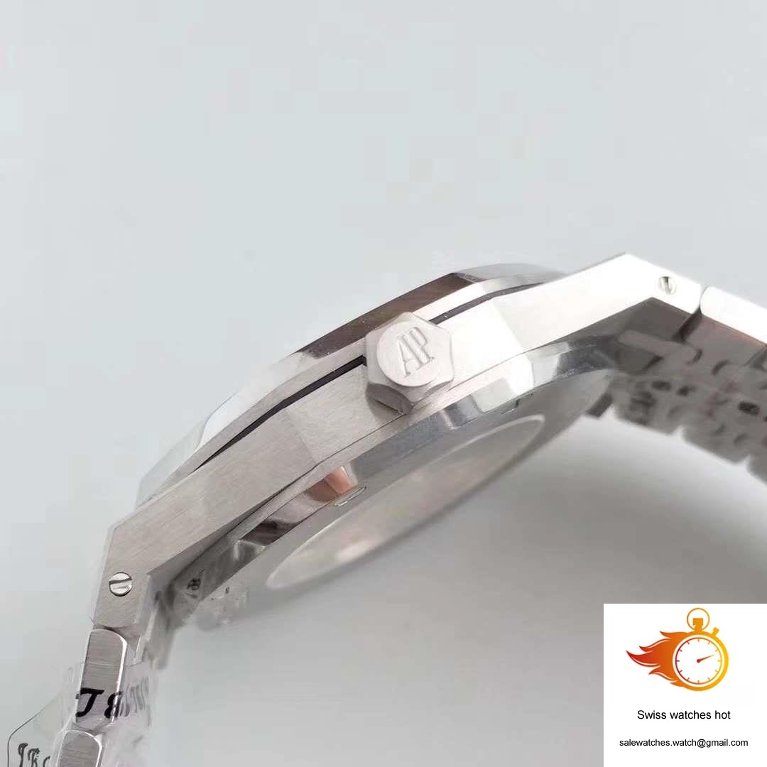 Audemars Piguet Royal Oak 15400ST.OO.1220ST.01 JF Factory V5 Black Dial 5 Audemars Piguet Royal Oak 15400ST.OO.1220ST.01 JF Factory V5 Black Dial 5
