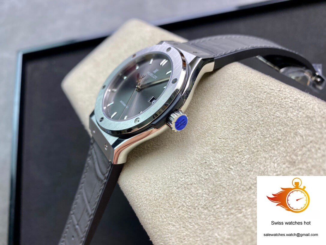 Hublot Classic Fusion 542.NX.7071.LR 42MM WWF Factory Grey Dial 6 Hublot Classic Fusion 542.NX.7071.LR 42MM WWF Factory Grey Dial 6