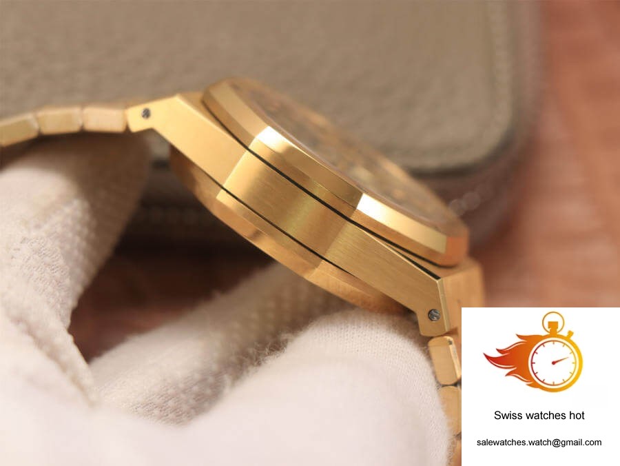 Audemars Piguet Royal Oak Chronograph 26331 OM Factory V2 Yellow Gold Black Dial 6 Audemars Piguet Royal Oak Chronograph 26331 OM Factory V2 Yellow Gold Black Dial 6