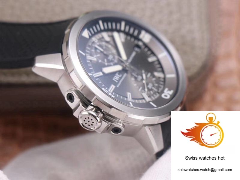 IWC Aquatimer IW379506 Shark Special Edition V6 Factory Gray Dial 6 IWC Aquatimer IW379506 Shark Special Edition V6 Factory Gray Dial 6
