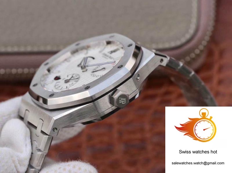 Audemars Piguet Royal Oak GMT 41MM 26120 White Dial TWA Factory 6 Audemars Piguet Royal Oak GMT 41MM 26120 White Dial TWA Factory 6