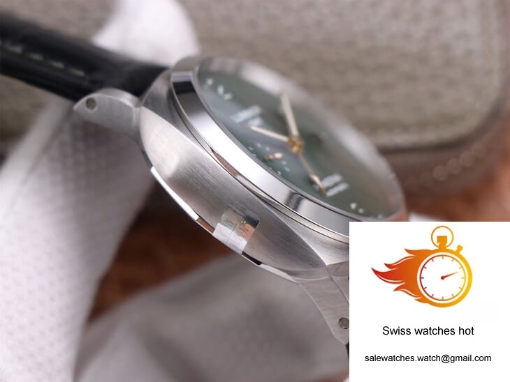 Panerai Luminor PAM1056 VS Factory Green Dial 6 Panerai Luminor PAM1056 VS Factory Green Dial 6