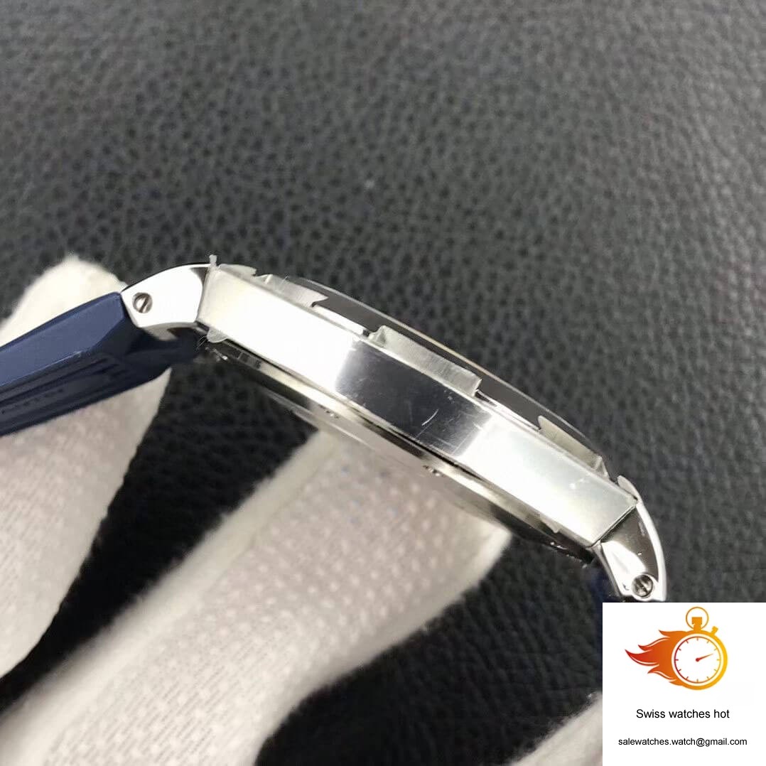 Vacheron Constantin Overseas 47040 8F Factory Blue Rubber Strap 6 Vacheron Constantin Overseas 47040 8F Factory Blue Rubber Strap 6