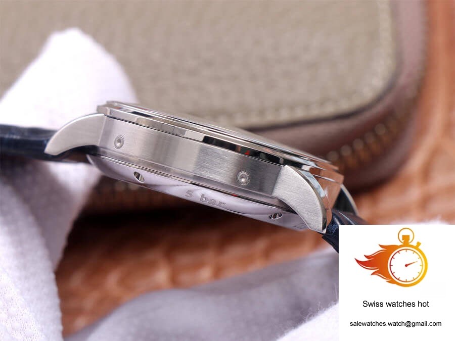Glashutte Senator Moon Phase 1-36-04 V9 Factory Blue Leather Strap 6 Glashutte Senator Moon Phase 1-36-04 V9 Factory Blue Leather Strap 6