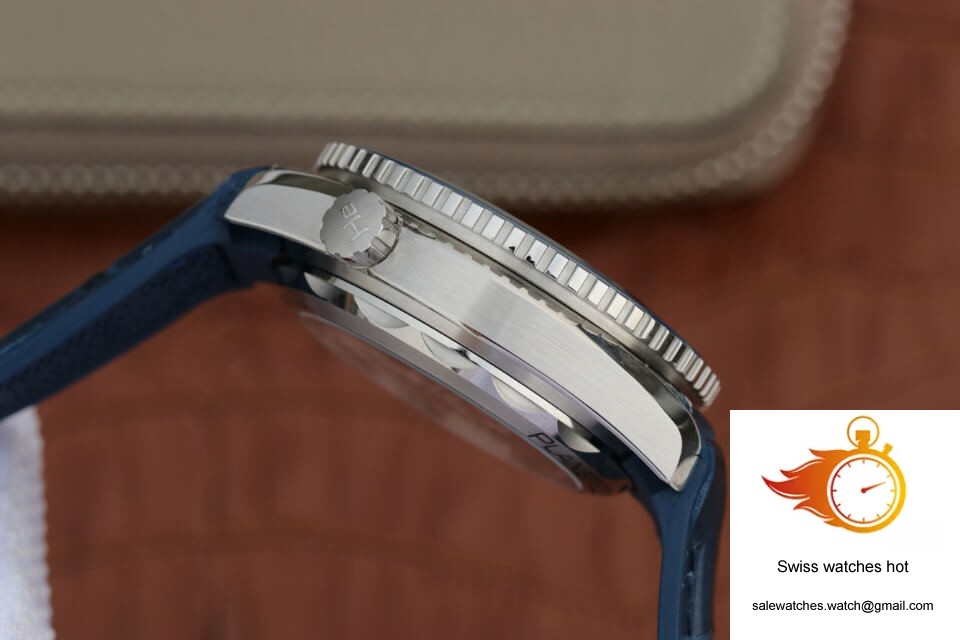 Omega Seamaster Ocean Planet 600M 215.33.46.51.03.001 OM Factory Blue Dial 6 Omega Seamaster Ocean Planet 600M 215.33.46.51.03.001 OM Factory Blue Dial 6
