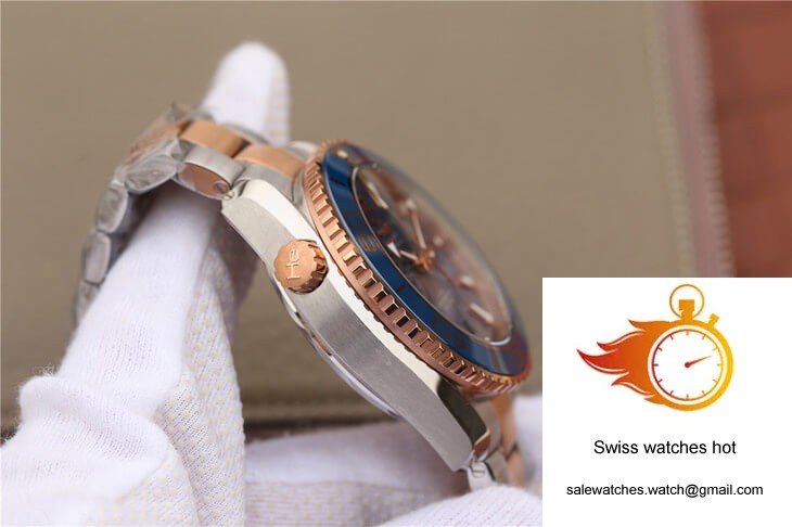 Omega Seamaster Ocean Planet 600M 215.20.46.51.03.001 OM Factory Blue Dial 6 Omega Seamaster Ocean Planet 600M 215.20.46.51.03.001 OM Factory Blue Dial 6