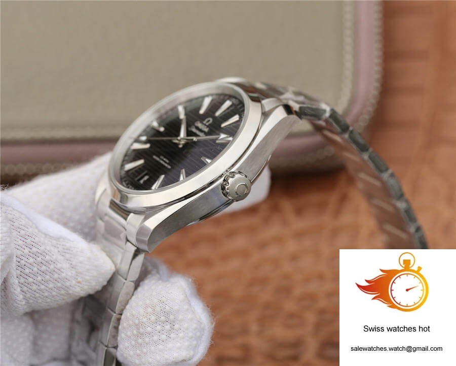 Omega Seamaster 220.10.41.21.01.001 VS Factory Black Dial 6 Omega Seamaster 220.10.41.21.01.001 VS Factory Black Dial 6